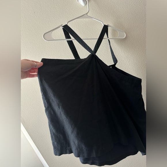 Abercrombie & Fitch Tops - NWT Abercrombie and fitch black criss cross front black tank blouse size XL